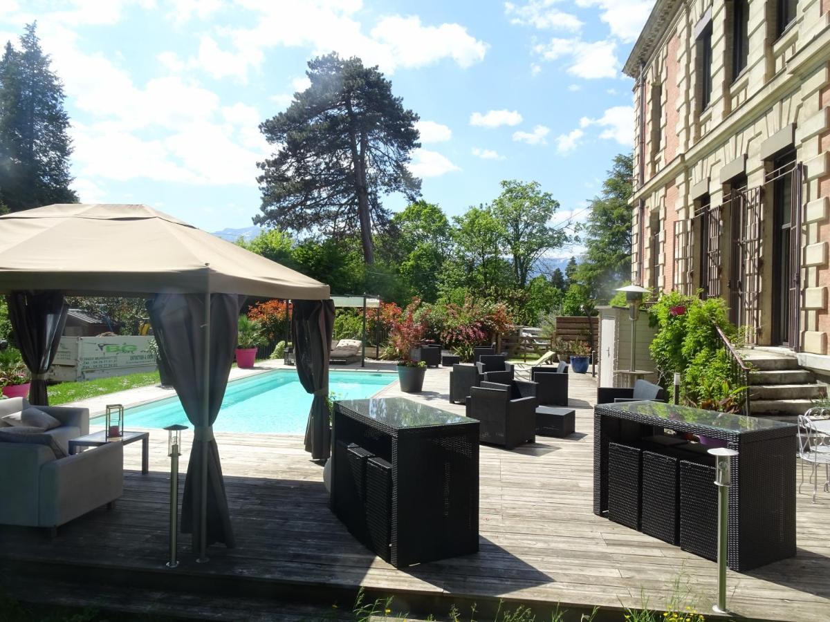 Le Chateau Des Arenes Gieres Luaran gambar