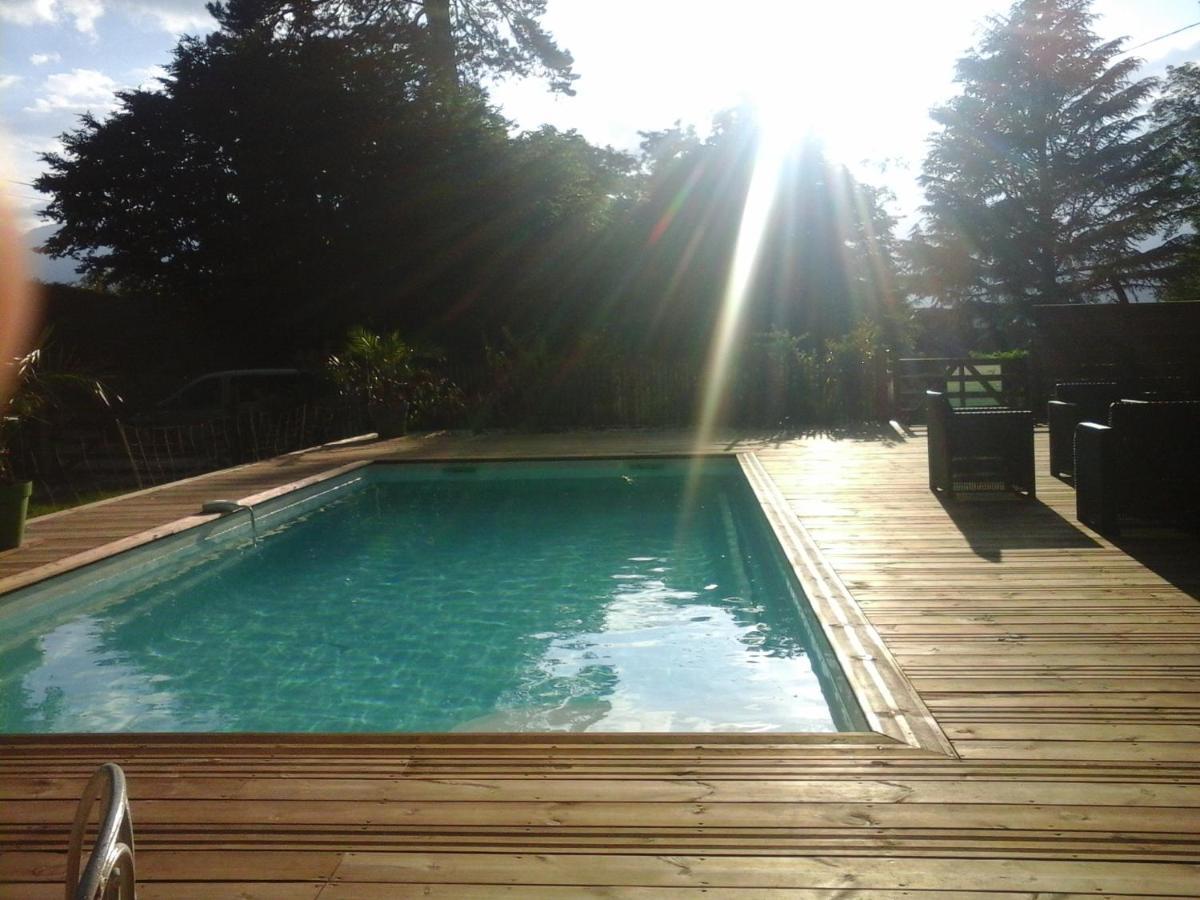Le Chateau Des Arenes Gieres Luaran gambar